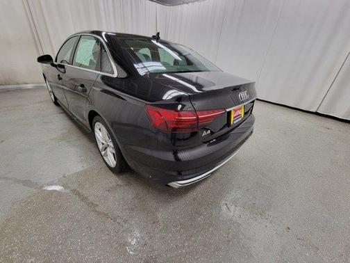 2022 Audi A4 45 S line Premium Plus