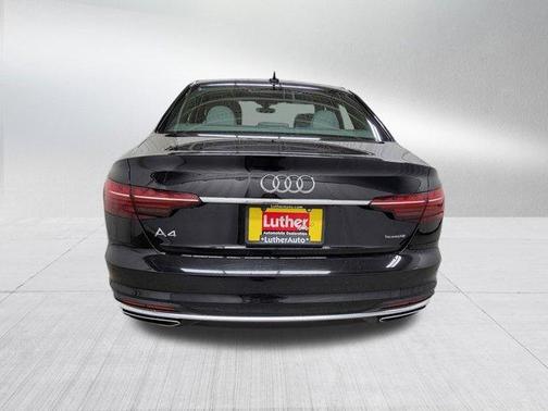 2022 Audi A4 45 S line Premium Plus