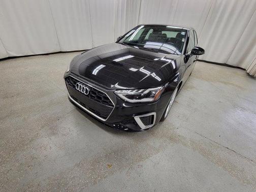 2022 Audi A4 45 S line Premium Plus