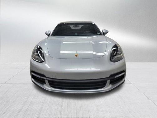 2018 Porsche Panamera 4S