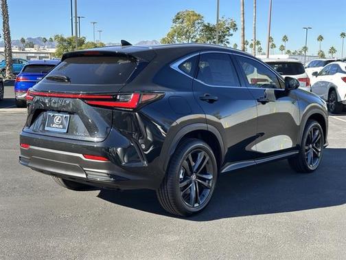 2026 Lexus NX 450h+ Luxury