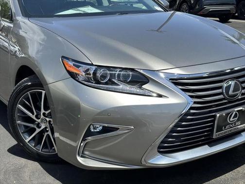 2017 Lexus ES 350 Base