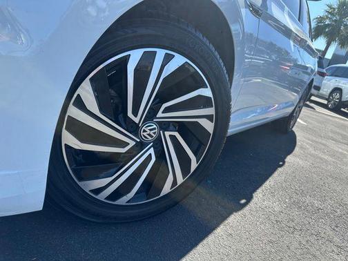 Pure White 2020 Volkswagen Jetta 1.4T SEL