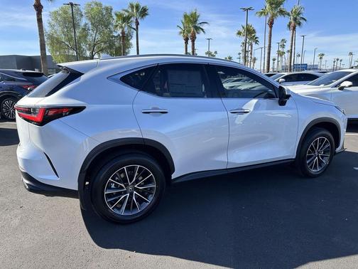 2025 Lexus NX 350h Premium