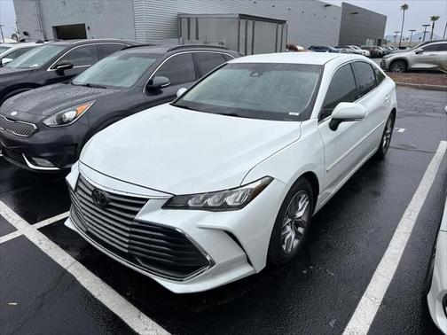 2021 Toyota Avalon XLE