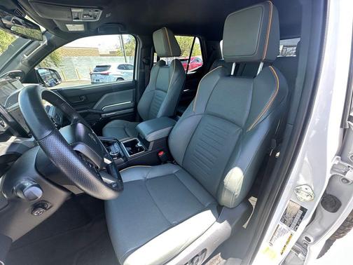 Ice 2025 Toyota 4Runner Hybrid Trailhunter