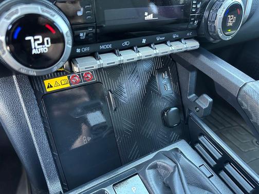 Ice 2025 Toyota 4Runner Hybrid Trailhunter