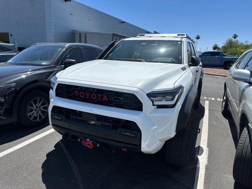 Ice 2025 Toyota 4Runner Hybrid Trailhunter
