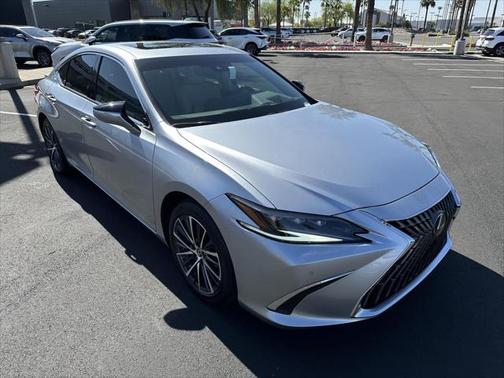 2025 Lexus ES 300h F SPORT Design