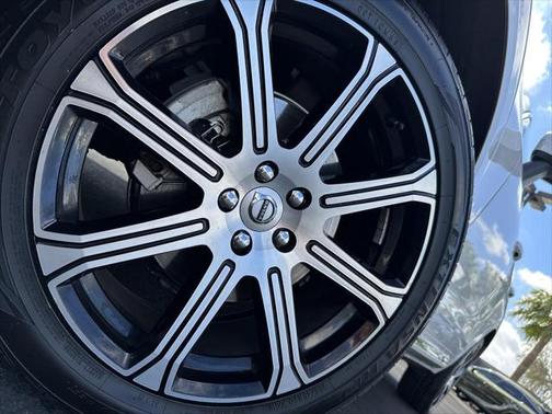 2020 Volvo XC60 T5 Inscription