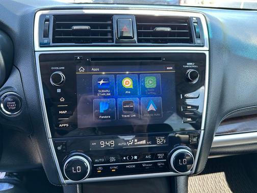 Crystal White Pearl 2019 Subaru Outback 2.5i Limited