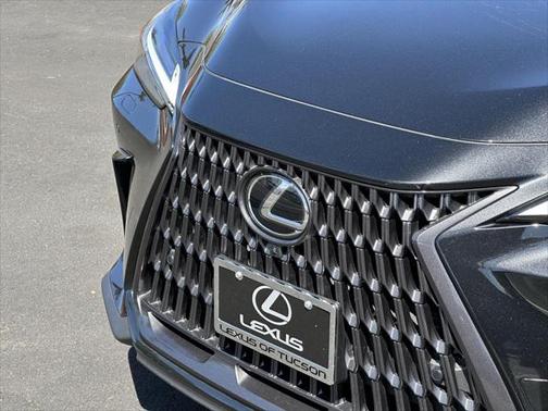 2024 Lexus NX 450h+ Luxury