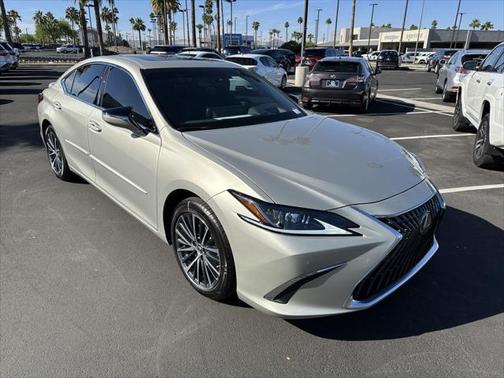 2025 Lexus ES 300h F SPORT Design
