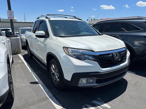 White Diamond Pearl 2017 Honda Ridgeline RTL-E