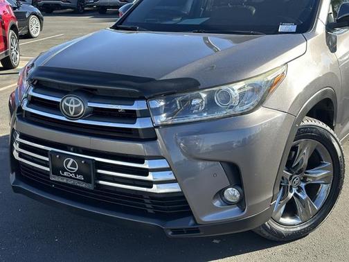 2018 Toyota Highlander Limited Platinum