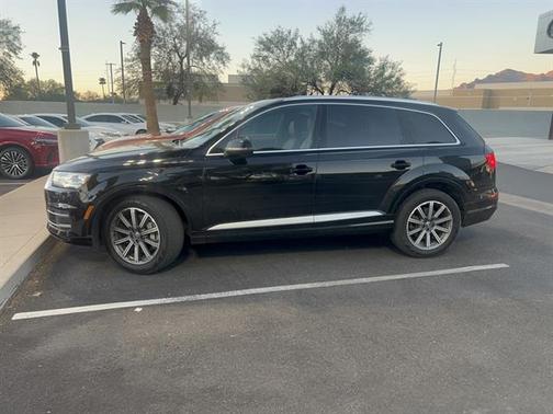 2019 Audi Q7 45 Premium
