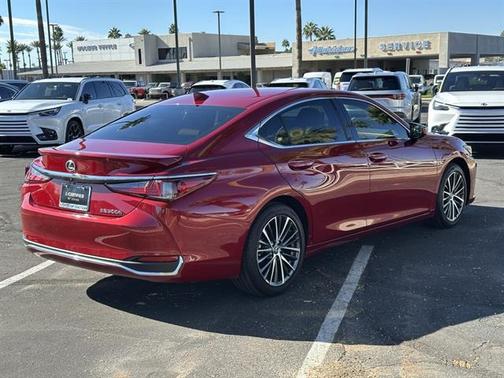 2024 Lexus ES 300h Base