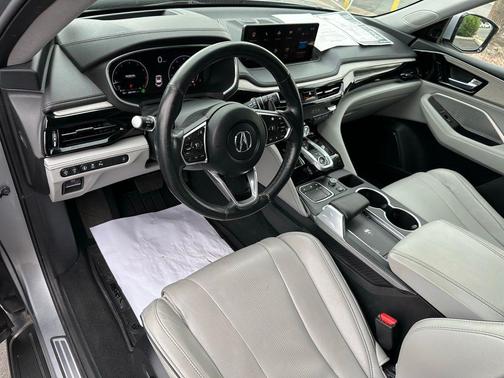 2022 Acura MDX Advance Package