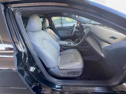 2020 Toyota Avalon Limited