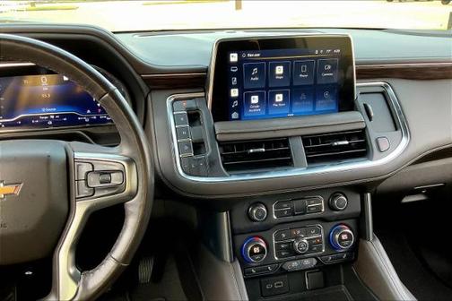 2022 Chevrolet Suburban LT