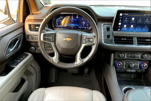 2022 Chevrolet Suburban LT