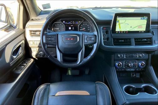 2021 GMC Yukon XL AT4