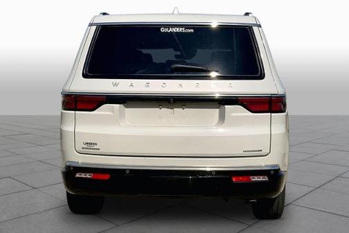 Luxury White Pearlcoat 2022 Jeep Wagoneer SERIES III