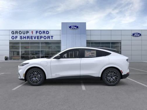 Star White Metallic Tri-Coat 2026 Ford Mustang Mach-E Premium