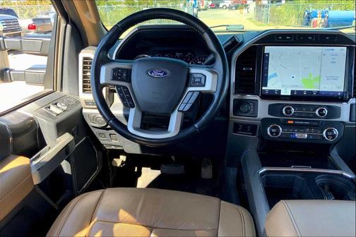 2022 Ford F-350 LARIAT SUPER DUTY