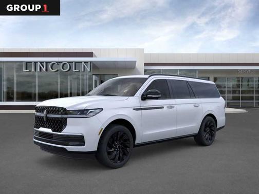 Crystal White Metallic Clearcoat 2026 Lincoln Navigator Reserve