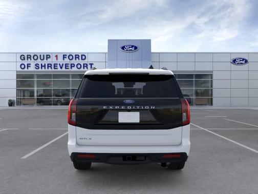 Oxford White 2026 Ford Expedition Active