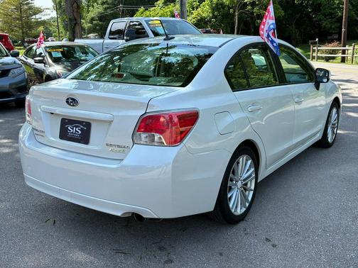 2014 Subaru Impreza 2.0i Premium