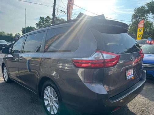 2016 Toyota Sienna XLE Premium