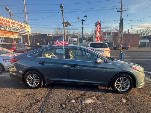 2016 Hyundai SONATA SE