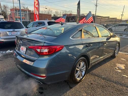 2016 Hyundai SONATA SE