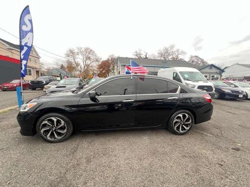 2017 Honda Accord EX-L w/Navigation & Honda Sensing