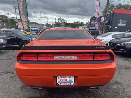 2009 Dodge Challenger SRT8
