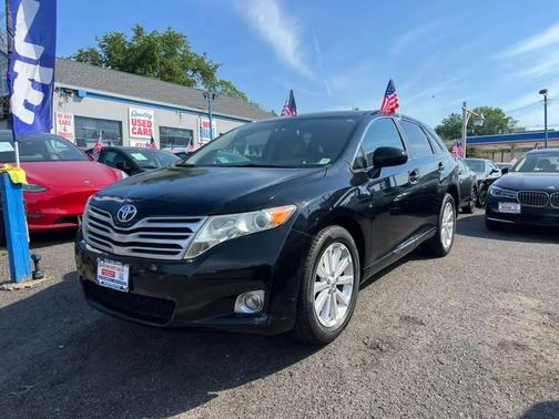 Black 2010 Toyota Venza Base