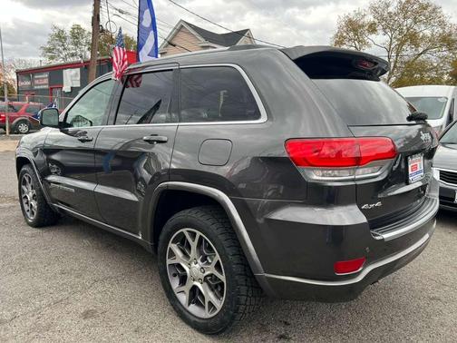 2018 Jeep Grand Cherokee Sterling Edition