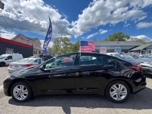 Phantom Black 2019 Hyundai ELANTRA Value Edition