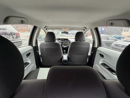 2013 Toyota Prius c One