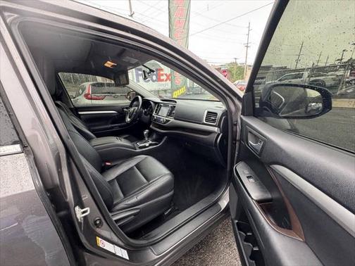 2014 Toyota Highlander XLE