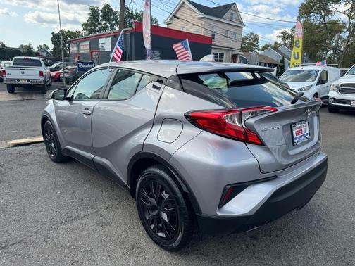 2019 Toyota C-HR LE