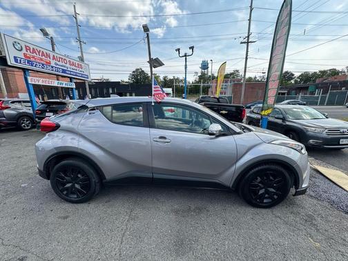 2019 Toyota C-HR LE