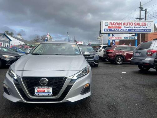 2022 Nissan Altima 2.5 SV