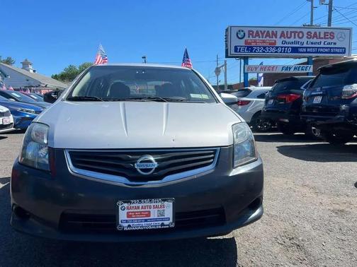 Brilliant Silver Metallic 2011 Nissan Sentra 2.0 SR