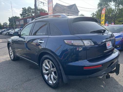 2005 INFINITI FX35 Base