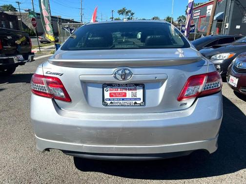 2010 Toyota Camry LE