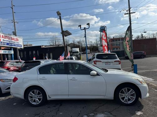 2013 INFINITI G37x Base