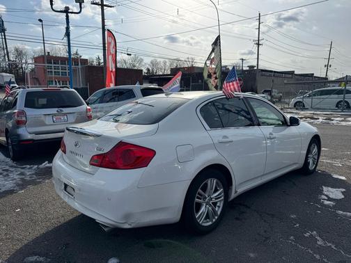 2013 INFINITI G37x Base